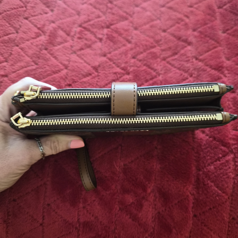 Michael Kors Black and Tan Men's Wallet - Picture 2 of 7